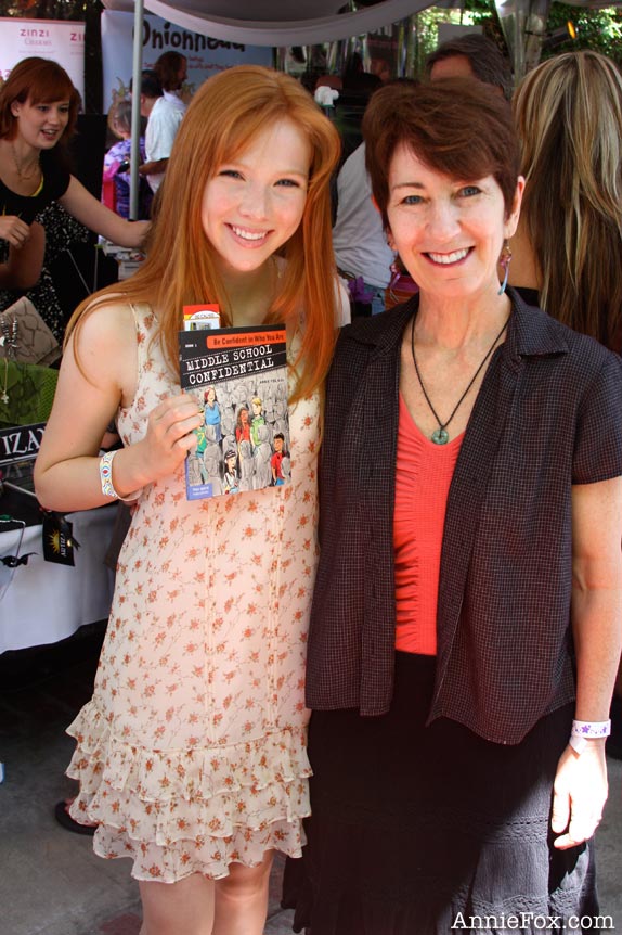 Molly Quinn and Annie Fox